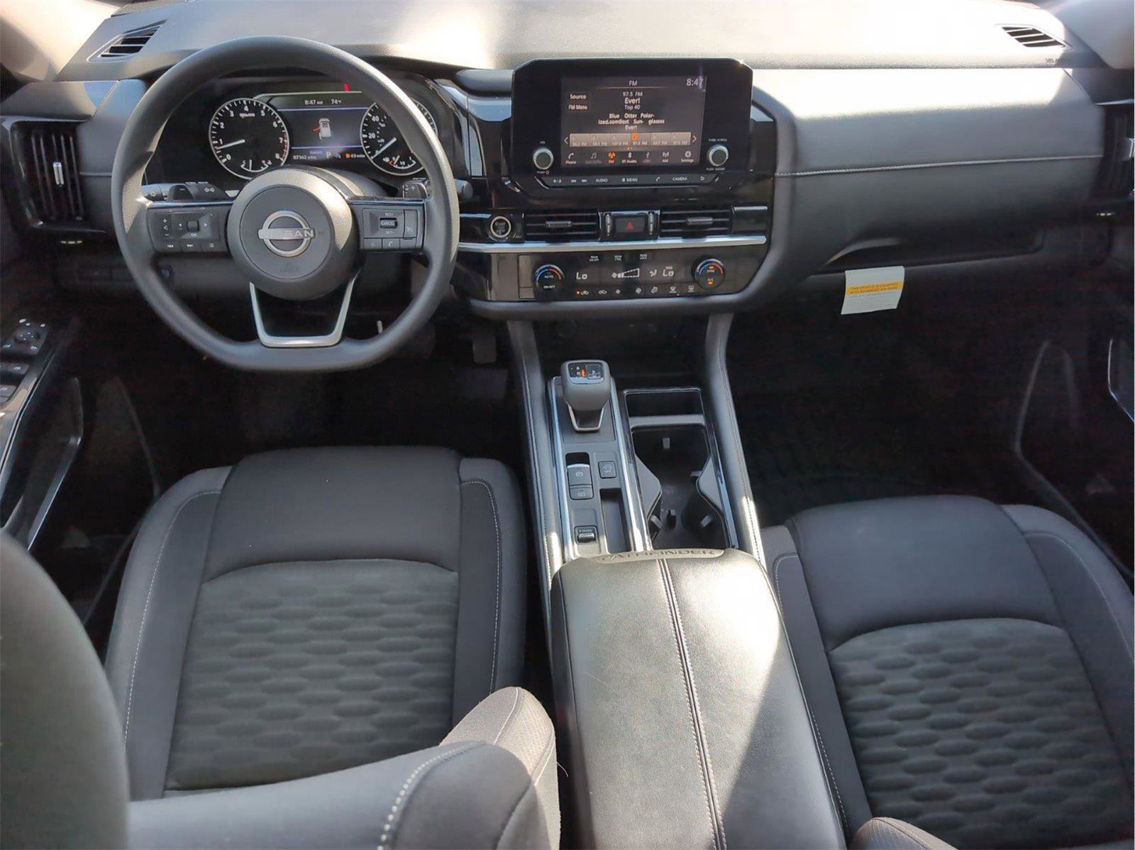 Used 2022 Nissan Pathfinder S FWD image 28