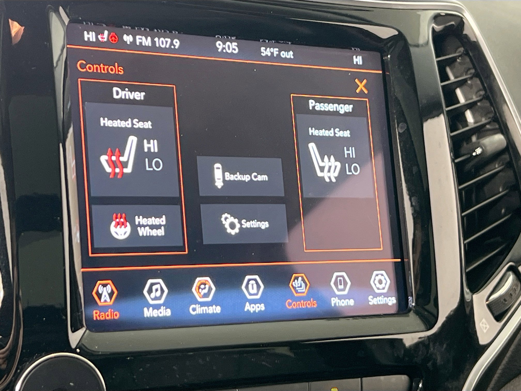 Used 2022 Jeep Cherokee Limited AWD/4WD image 18