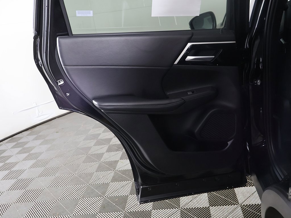 Used 2024 Mitsubishi Outlander SE image 22