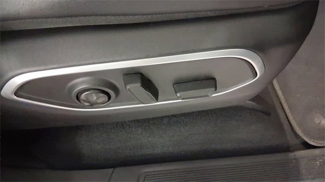 Used 2025 Jeep Wagoneer L Series II w/ 8-pass Seating Package image 21