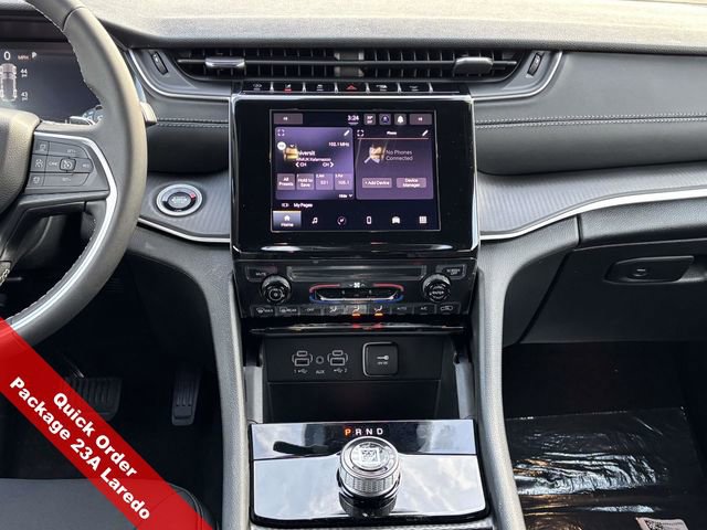 New 2025 Jeep Grand Cherokee Laredo image 8