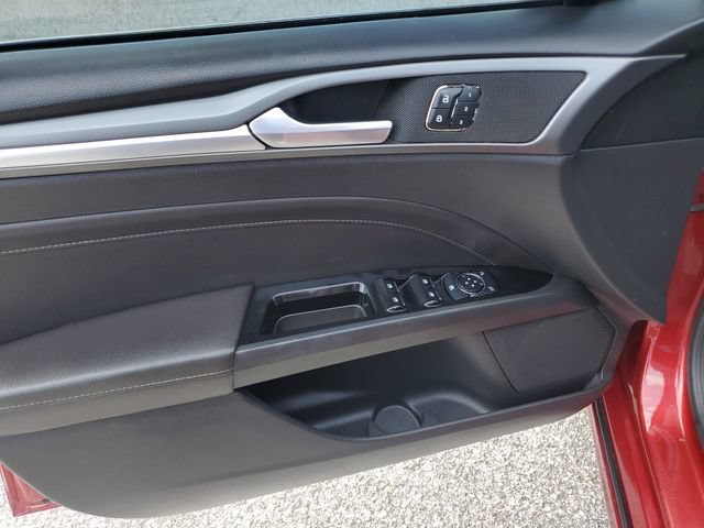 Used 2013 Ford Fusion Titanium FWD image 20