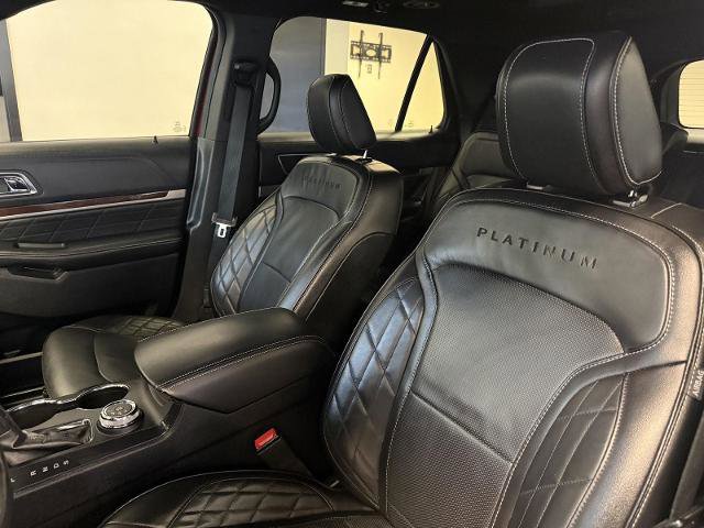 Certified 2019 Ford Explorer Platinum image 12