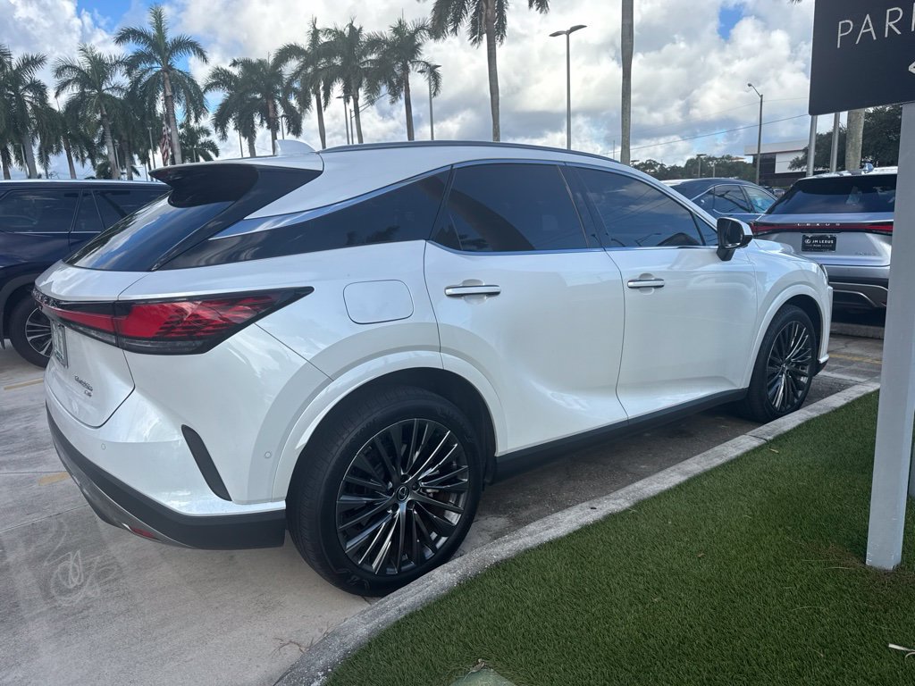 Certified 2025 Lexus RX 450h AWD w/ Luxury Package image 4