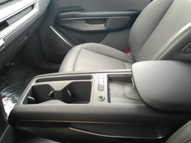 Used 2024 Kia EV9 Light Long Range RWD image 47