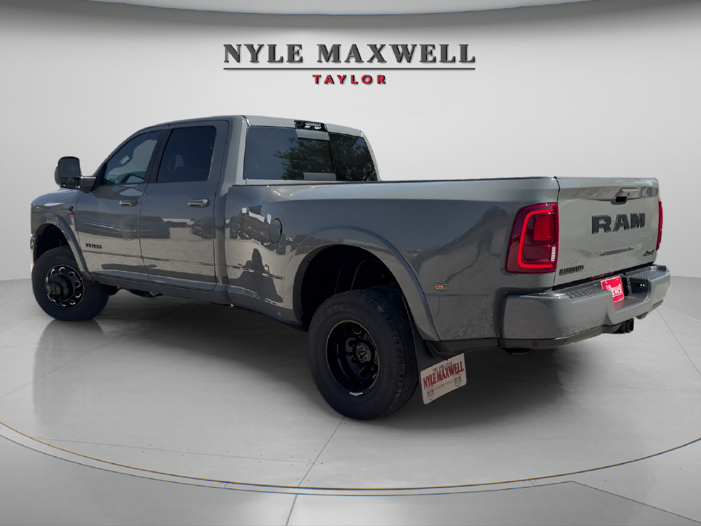 New 2027 RAM 3500 Laramie w/ Night Edition AWD/4WD image 7