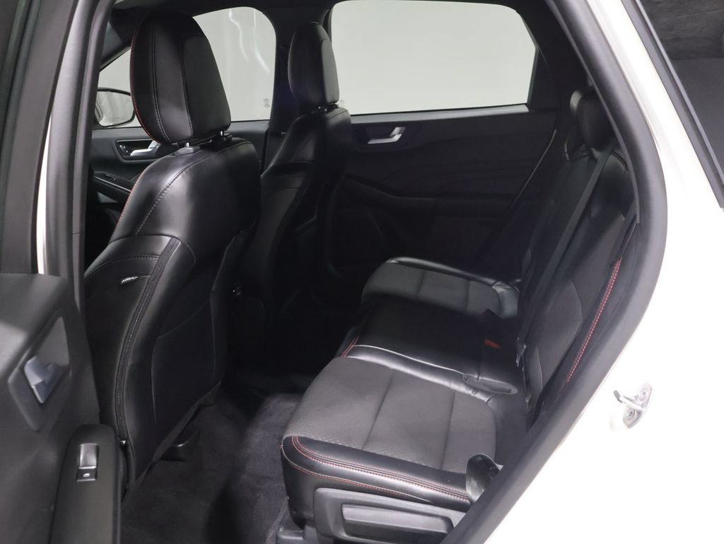 Used 2024 Ford Escape ST-Line w/ Tech Pack #1 AWD/4WD image 18