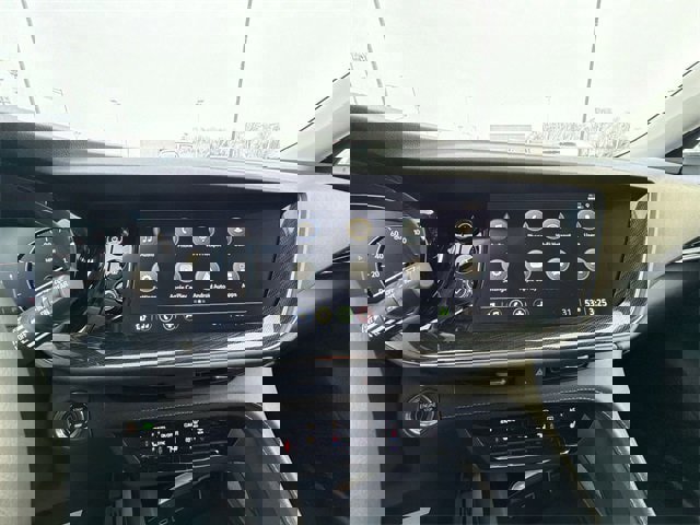 Used 2023 Buick Envision Preferred image 45