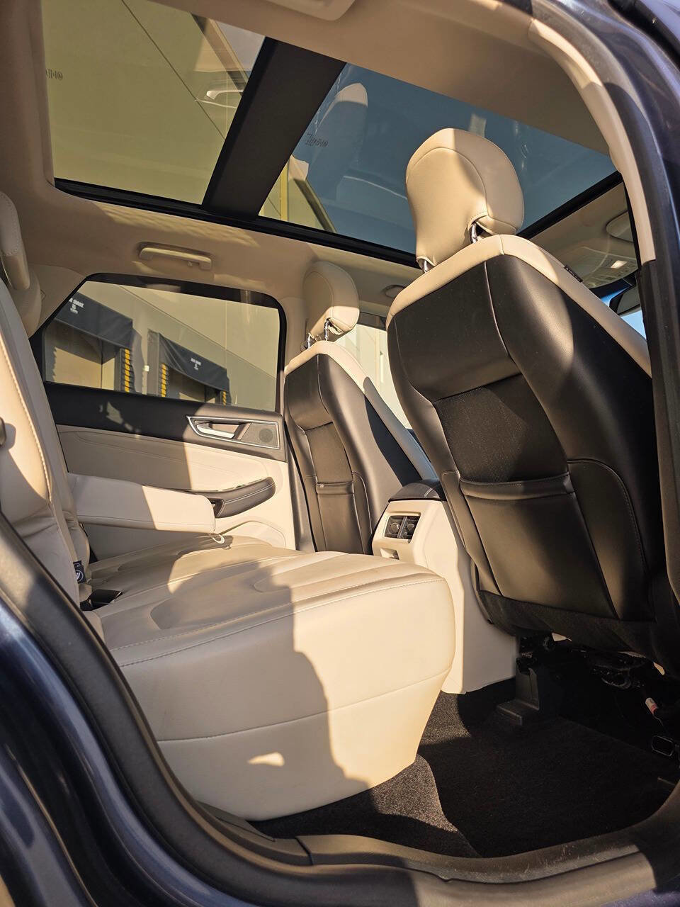 Used 2018 Ford Edge Titanium w/ Equipment Group 301A image 22