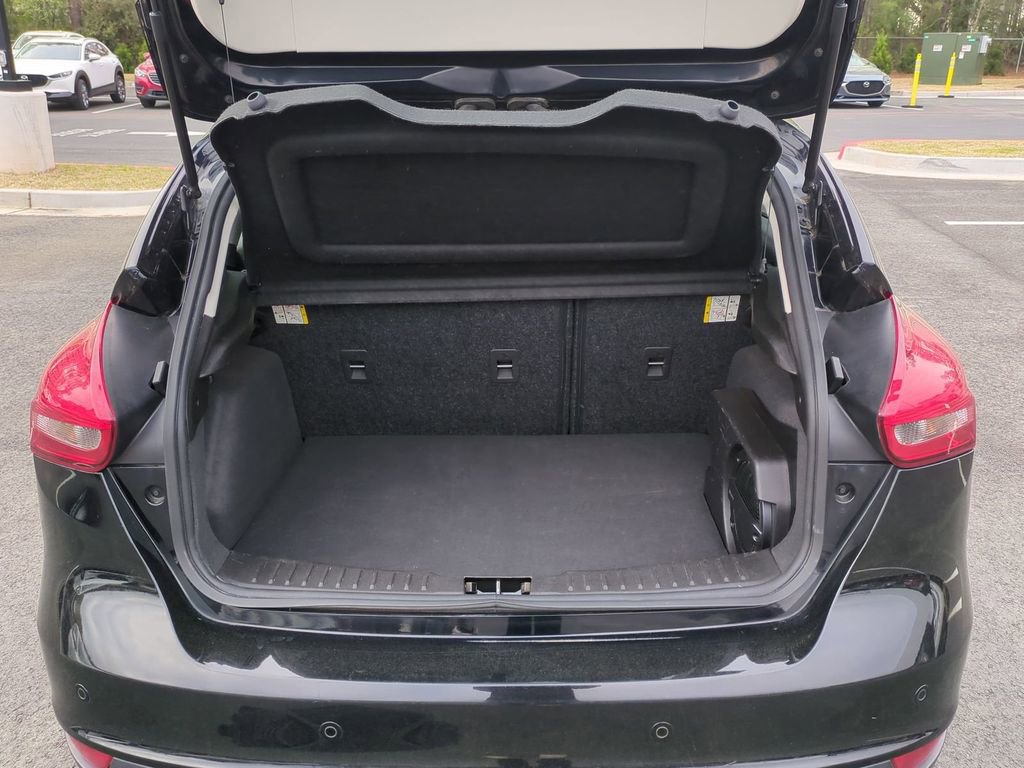 Used 2017 Ford Focus Titanium w/ Titanium Technology Package image 13