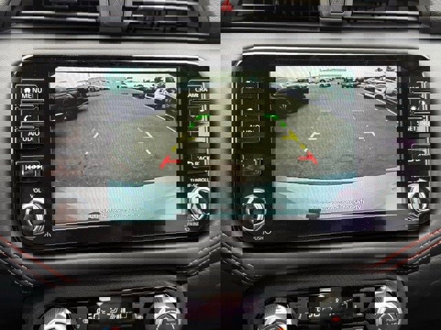 New 2025 Nissan Versa SR w/ Trunk Package image 29