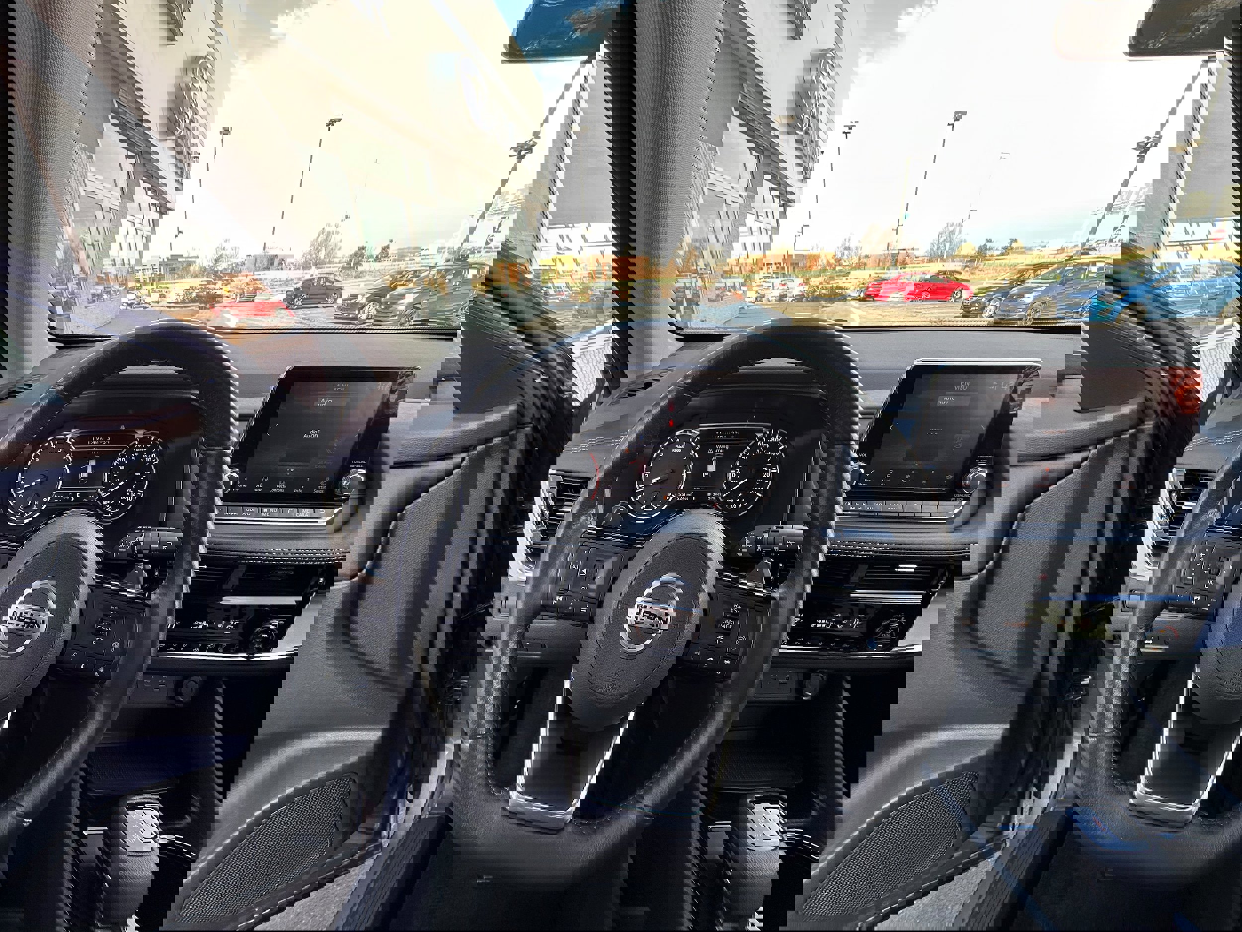 Used 2021 Nissan Rogue SV w/ Premium Package image 14