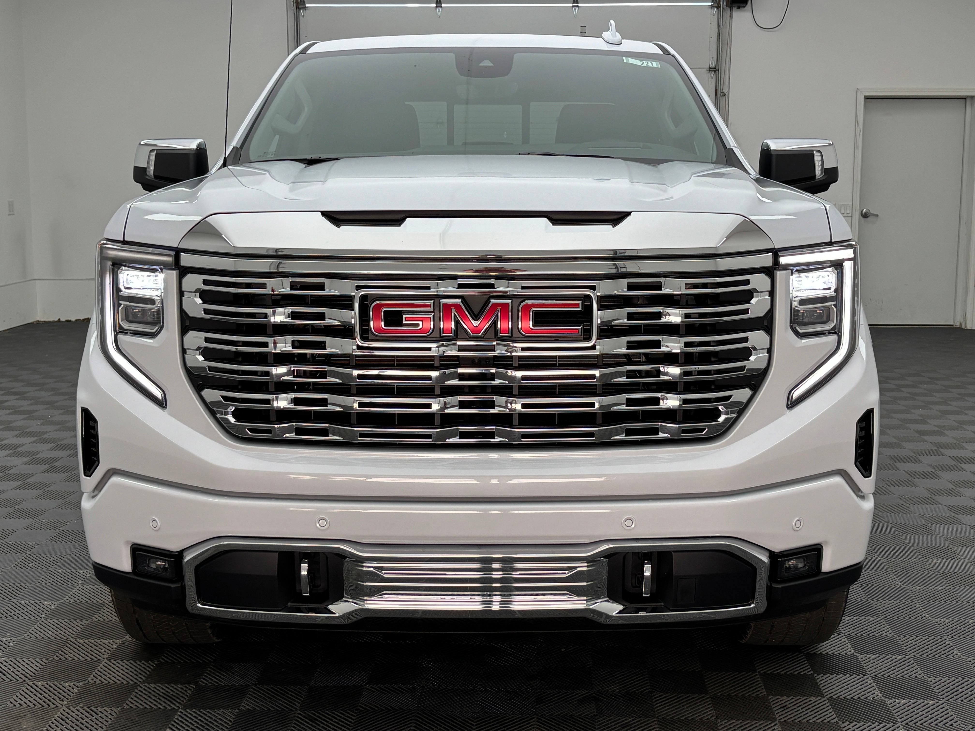 New 2026 GMC Sierra 1500 Denali AWD/4WD image 16