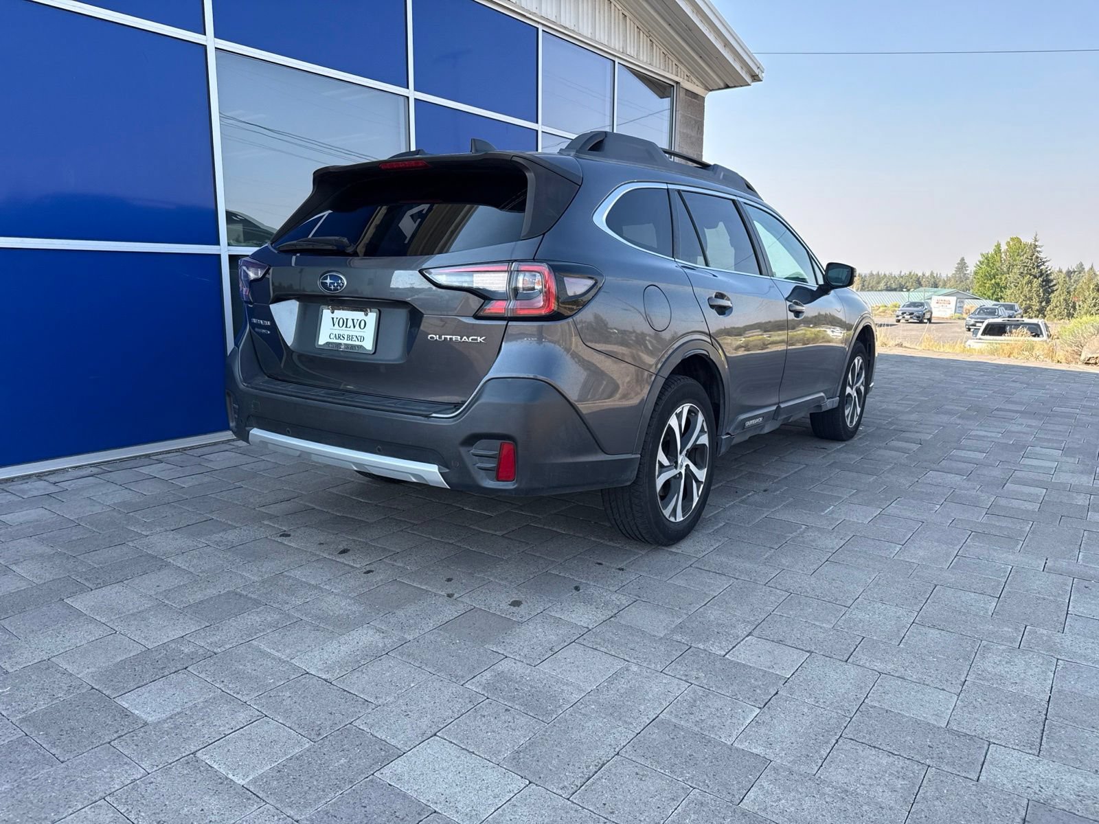 Used 2022 Subaru Outback Limited AWD/4WD image 7
