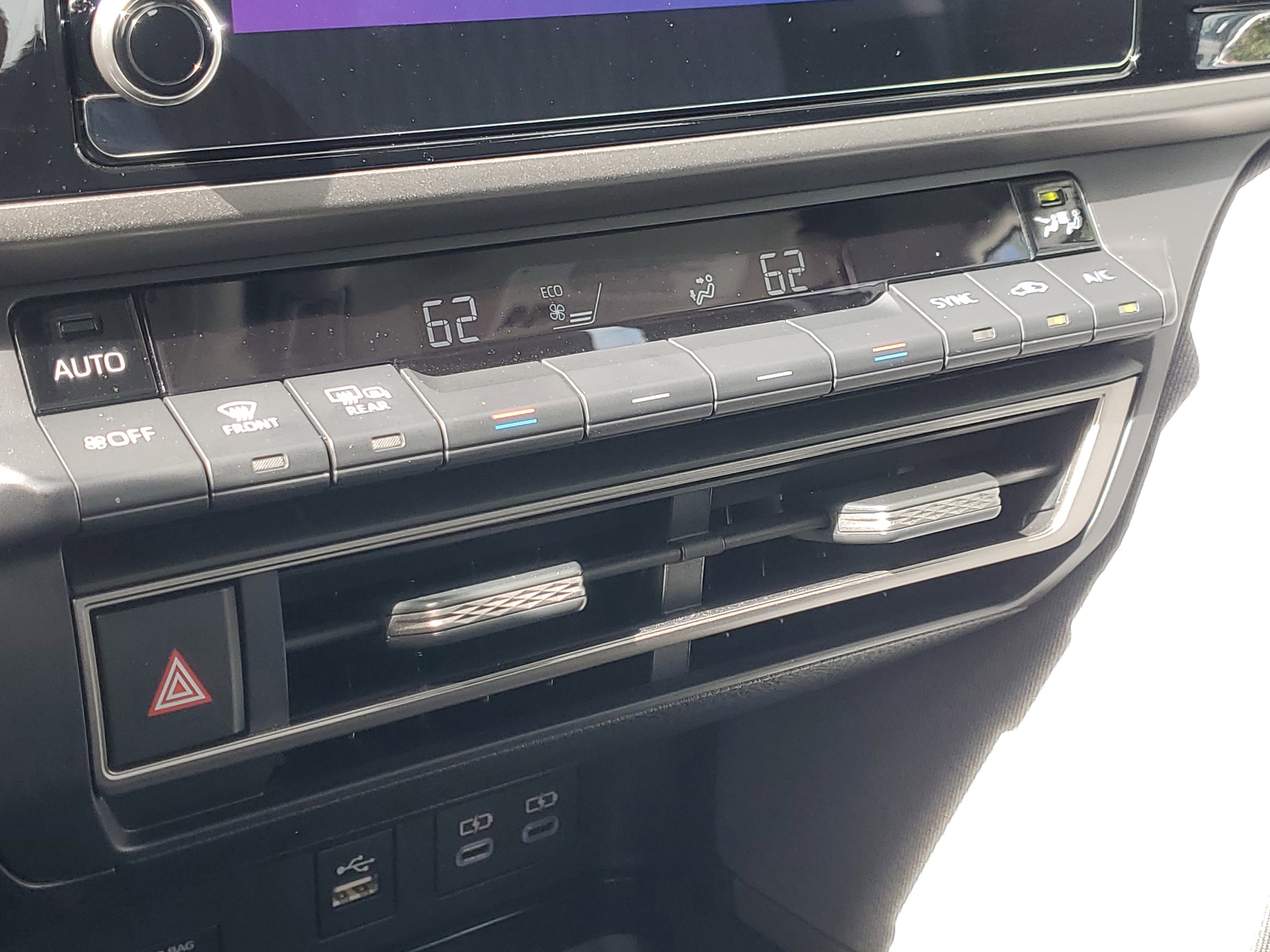 Certified 2025 Toyota Camry LE image 28