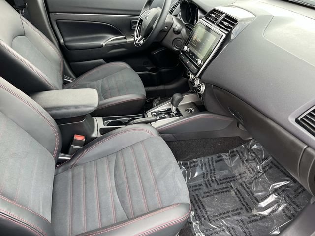 Used 2025 Mitsubishi Outlander Sport AWD image 20