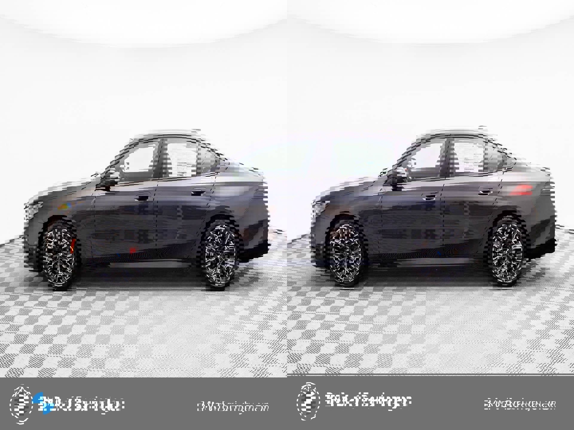 New 2026 BMW 530i xDrive w/ Executive Package image 2