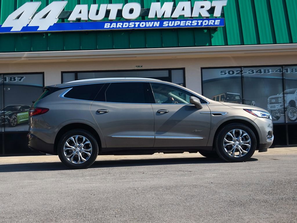 Used 2019 Buick Enclave Avenir w/ Avenir Technology Package AWD/4WD image 2