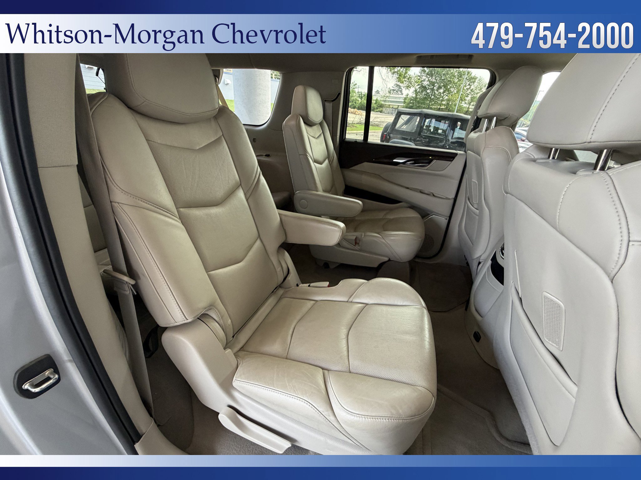 Used 2016 Cadillac Escalade ESV Luxury RWD image 15