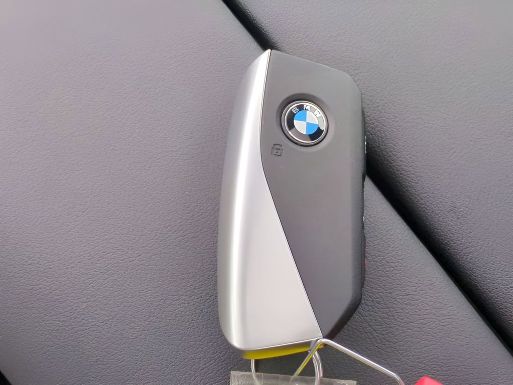 New 2026 BMW X5 sDrive40i w/ M Sport Package image 30