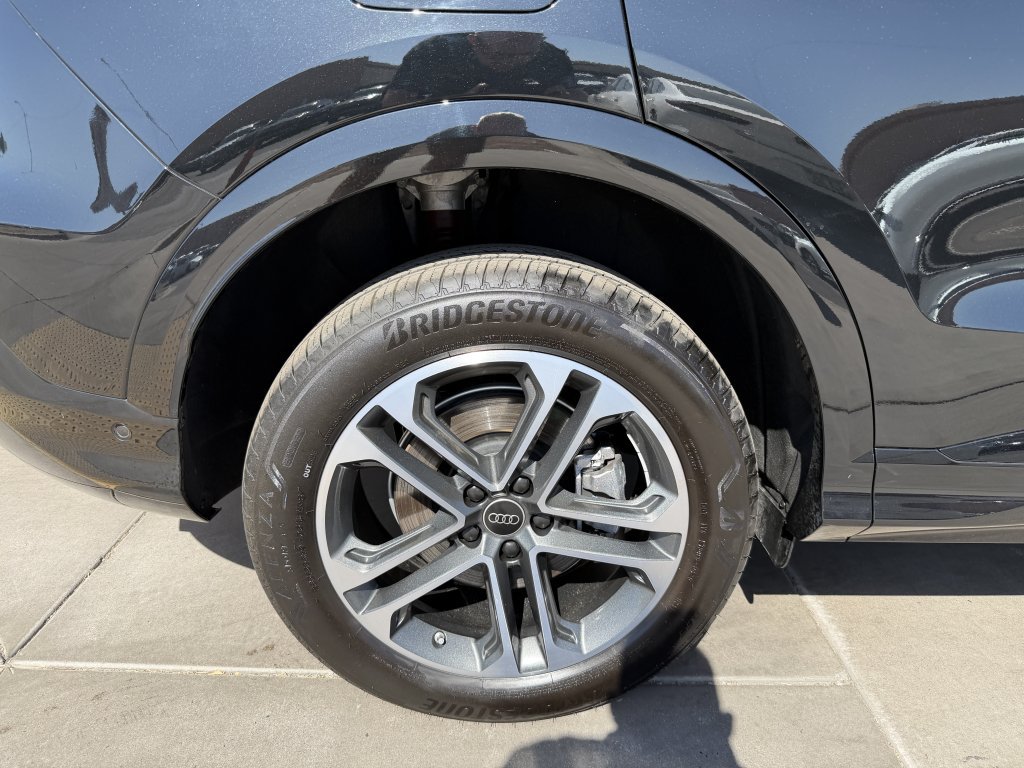 Used 2025 Audi Q5 Premium w/ Premium Plus AWD/4WD image 15