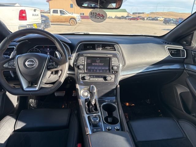 Used 2023 Nissan Maxima SR w/ Sport Mat Group image 9
