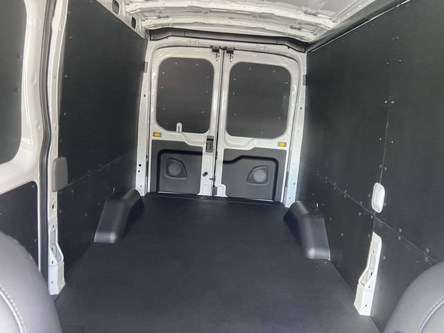 New 2026 Ford Transit 250 148 Medium Roof w/ Load Area Protection Package RWD image 15