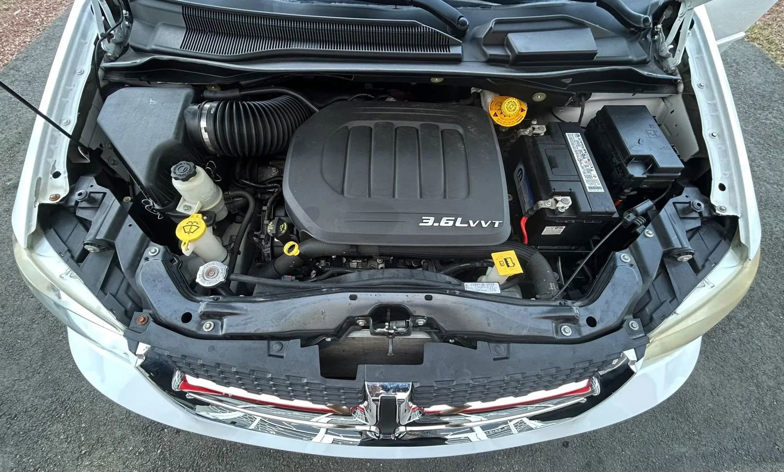 Used 2016 Dodge Grand Caravan SE image 20