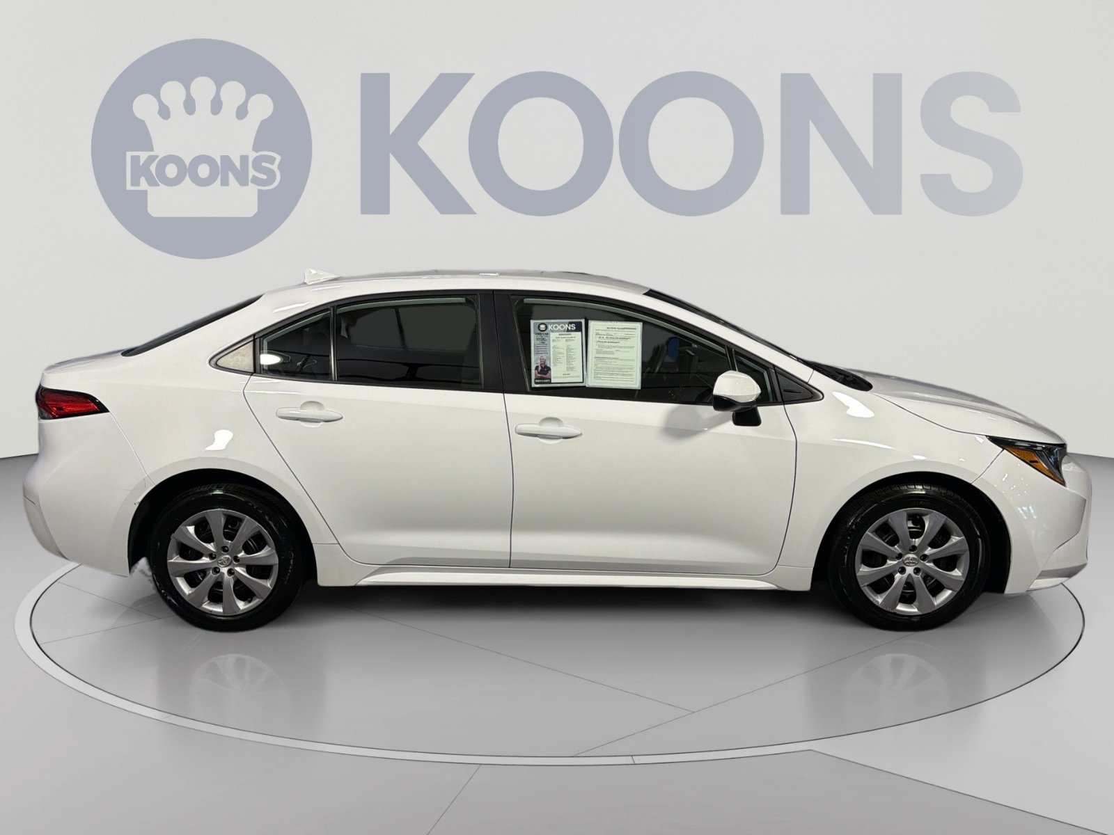Used 2025 Toyota Corolla LE FWD image 8