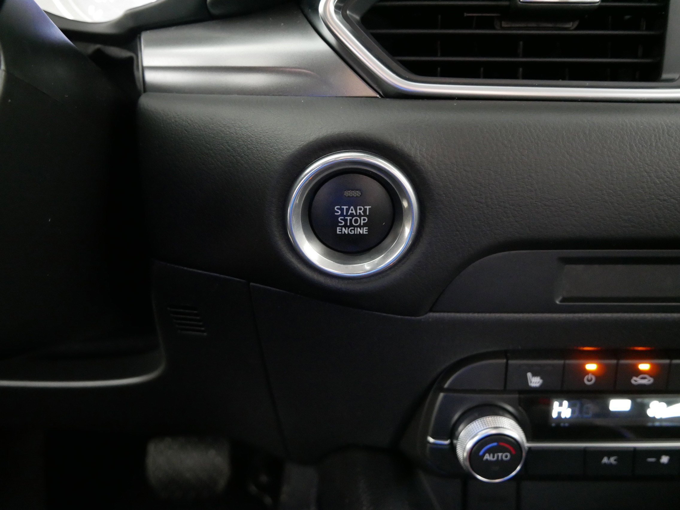 Certified 2025 MAZDA CX-5 AWD 2.5 S w/ Select Package image 29