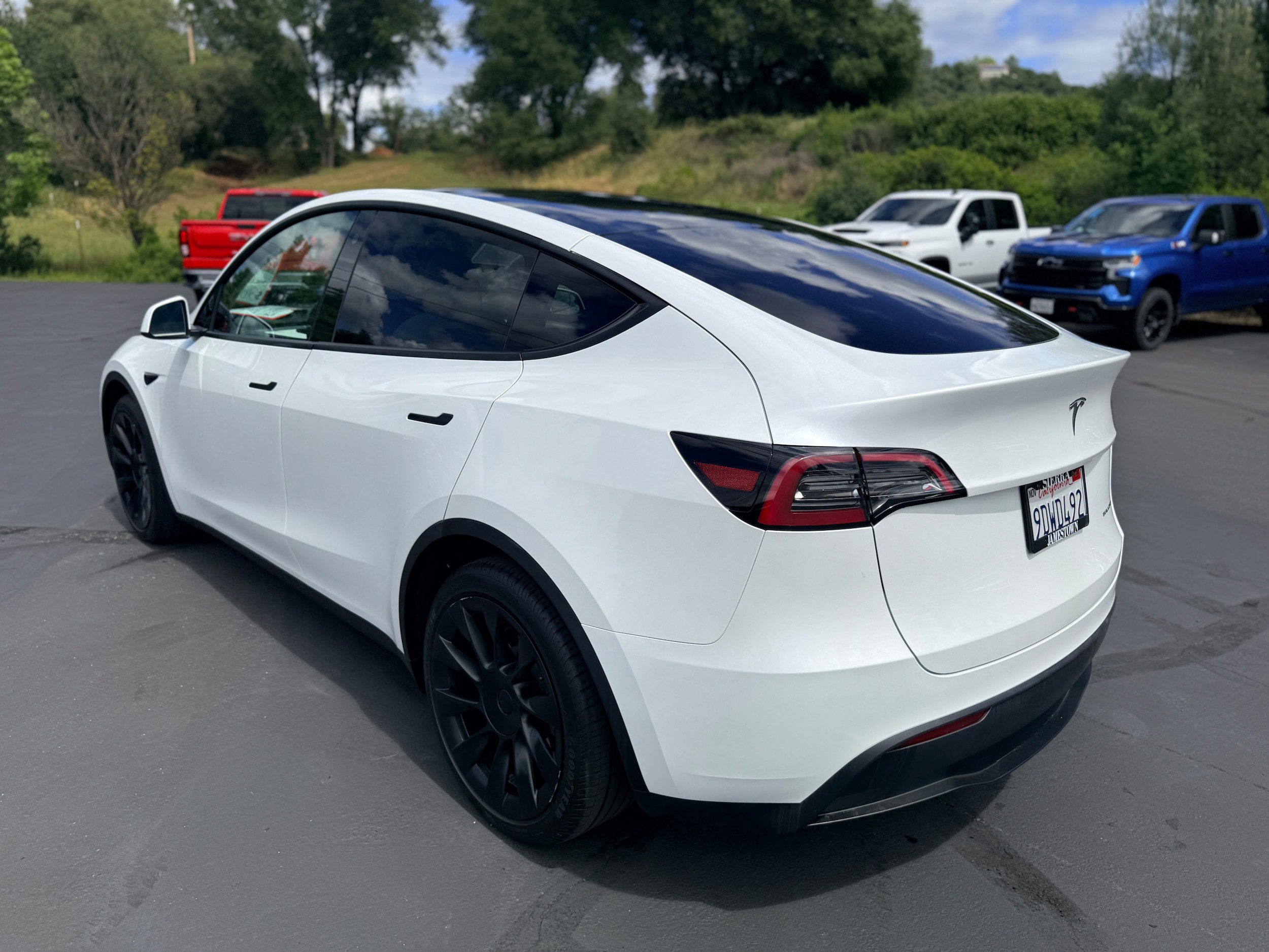 Used 2023 Tesla Model Y Long Range AWD/4WD image 8