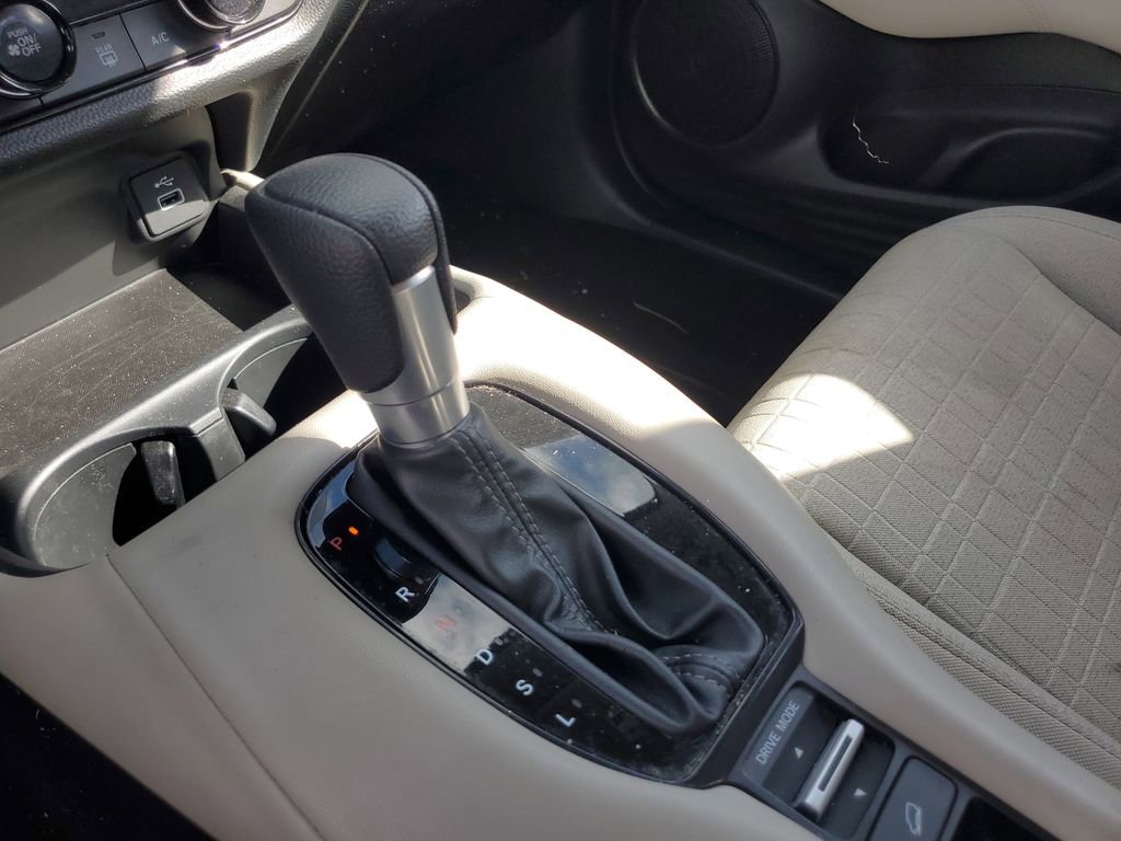 Used 2024 Honda HR-V LX image 26