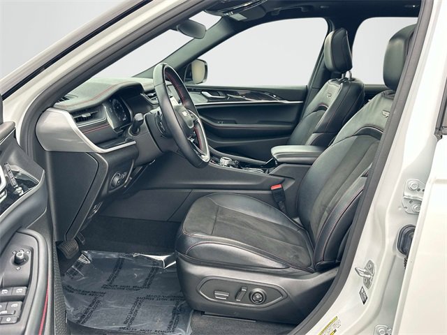 Used 2022 Jeep Grand Cherokee Trailhawk image 16