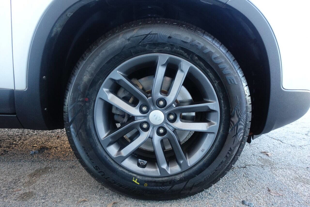 Used 2015 Kia Sorento LX image 30