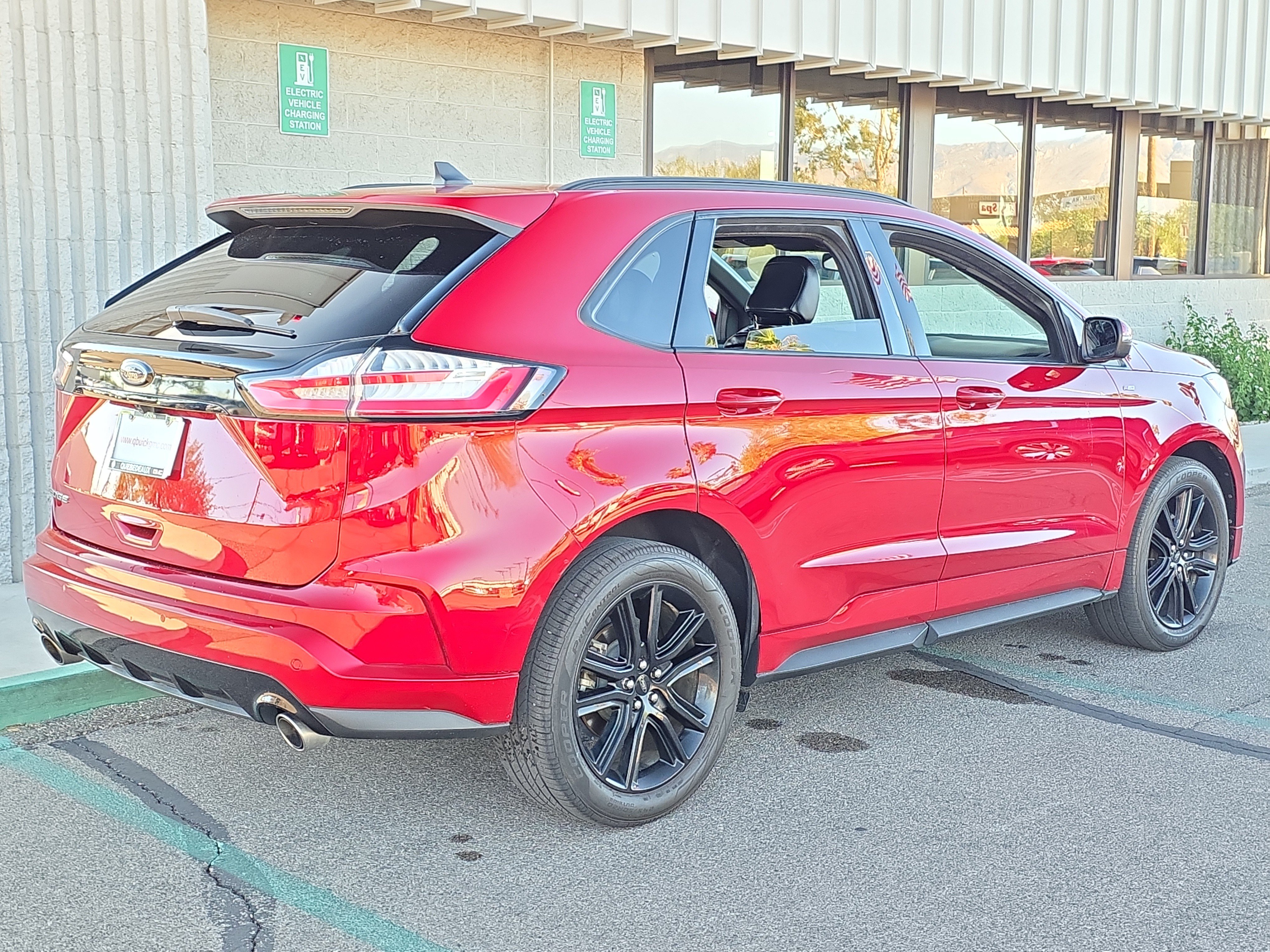 Used 2020 Ford Edge ST-Line FWD image 8