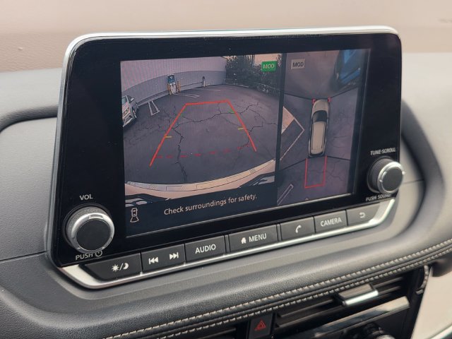 Used 2021 Nissan Rogue SV FWD image 25