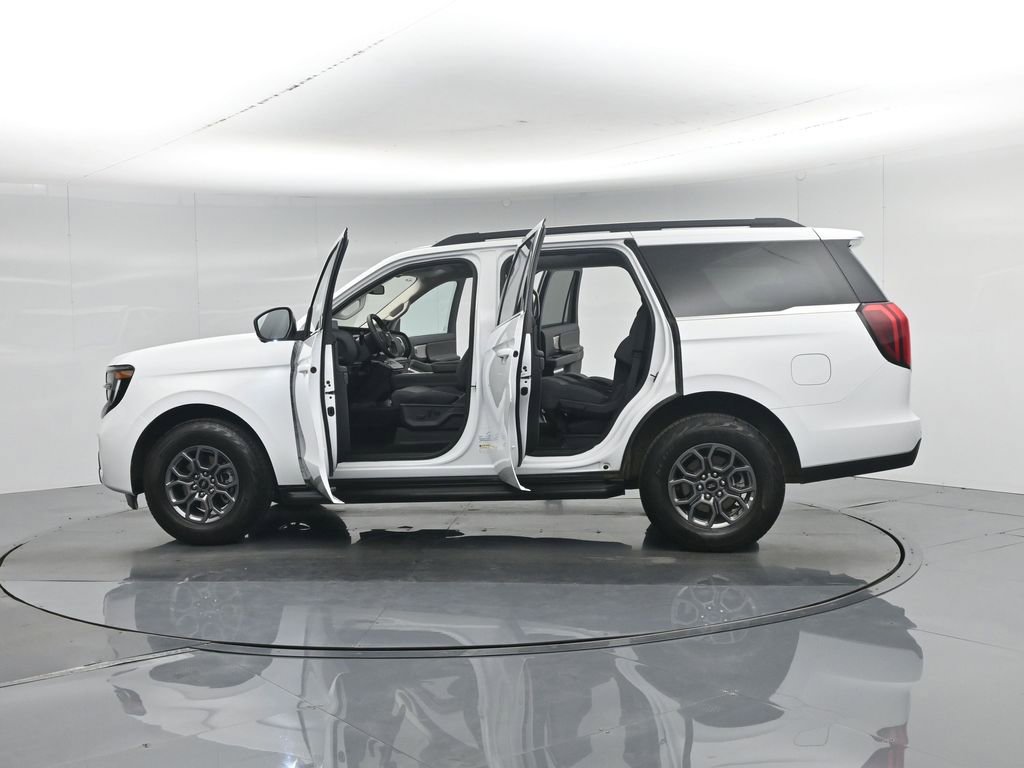 Used 2025 Ford Expedition Active AWD/4WD image 40