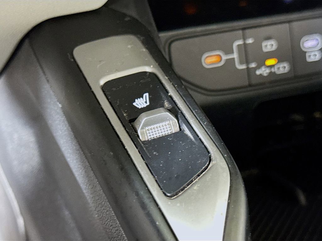 Used 2024 Kia Sorento S w/ Panoramic Sunroof Package image 18