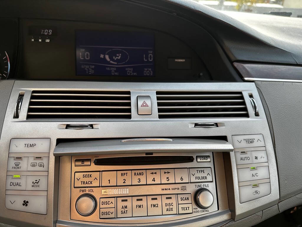 Used 2008 Toyota Avalon XLS image 16