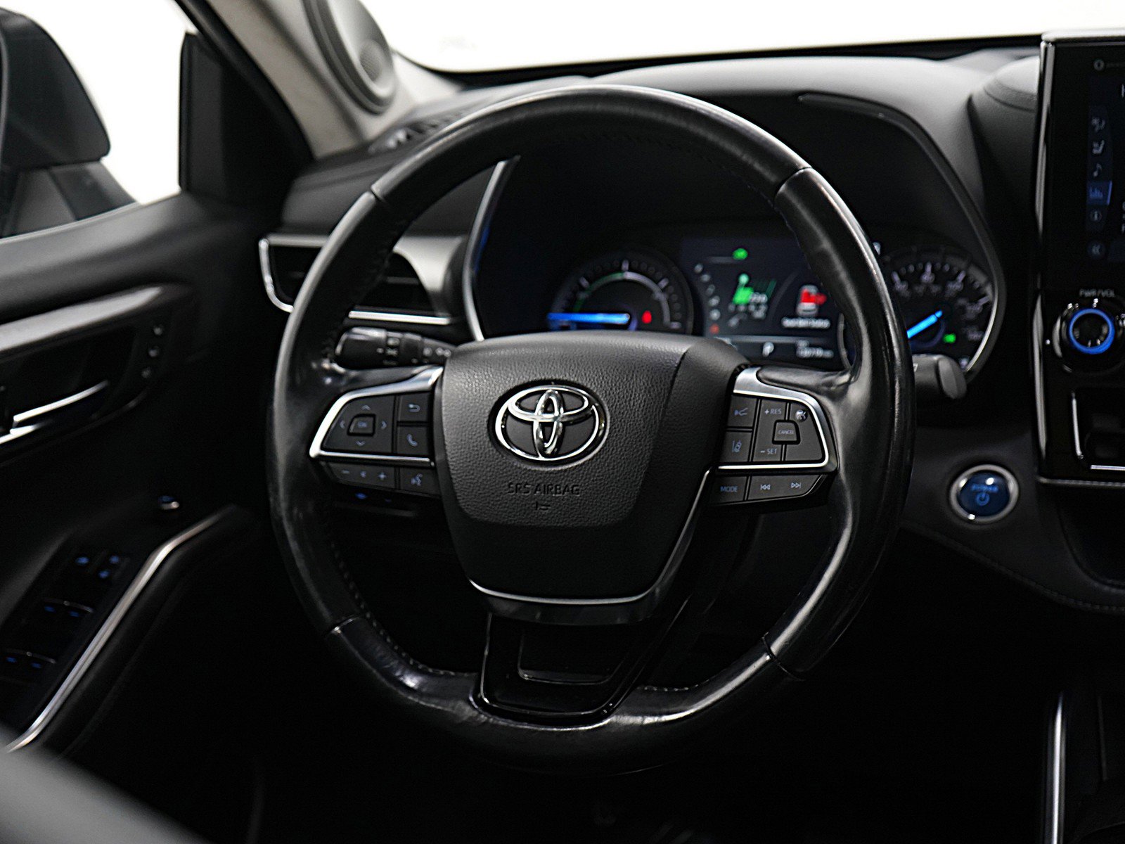 Used 2020 Toyota Highlander Platinum image 15