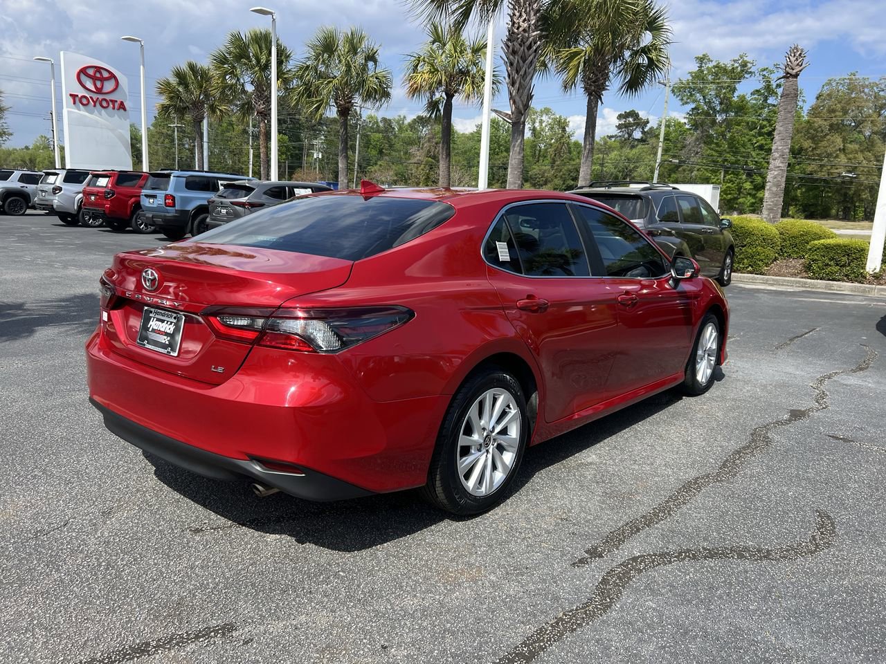 Used 2023 Toyota Camry LE FWD image 10