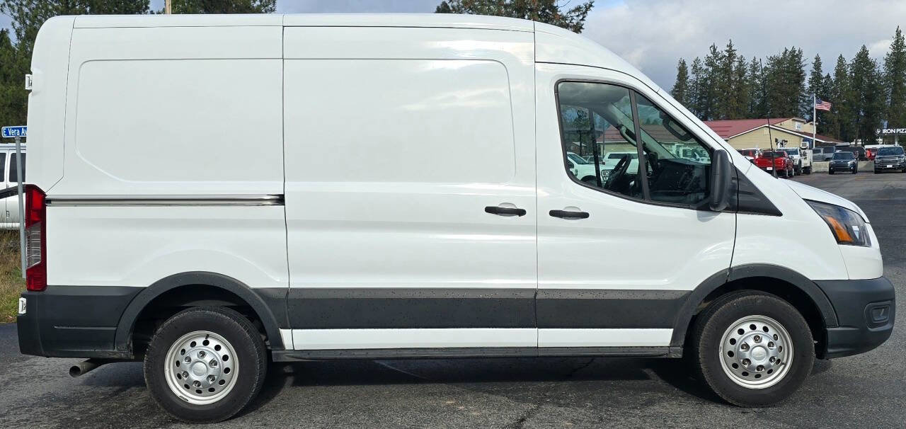 Used 2020 Ford Transit 150 Medium Roof AWD image 5