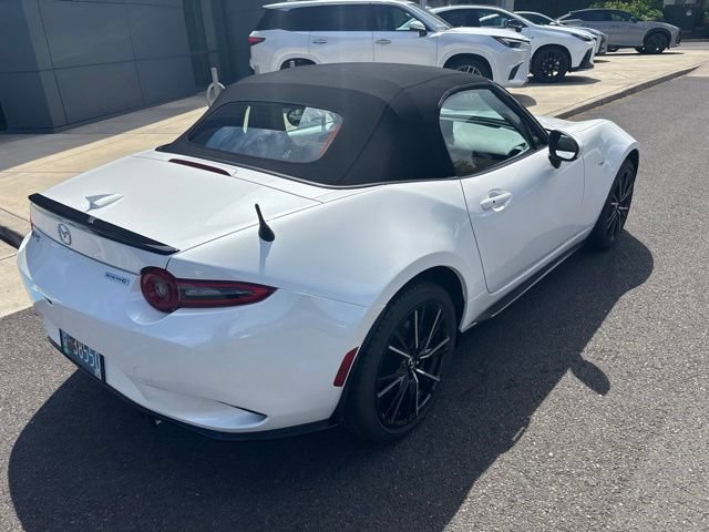 Used 2025 MAZDA MX-5 Miata Grand Touring w/ Appearance Package RWD image 5