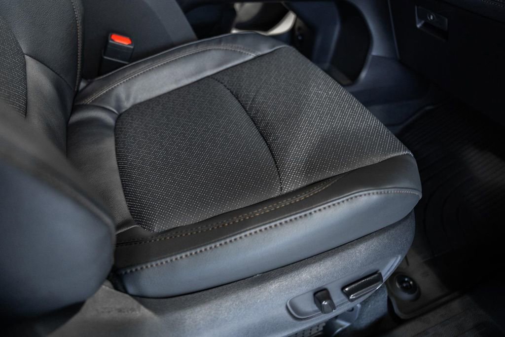 New 2026 Toyota Sienna Limited image 36