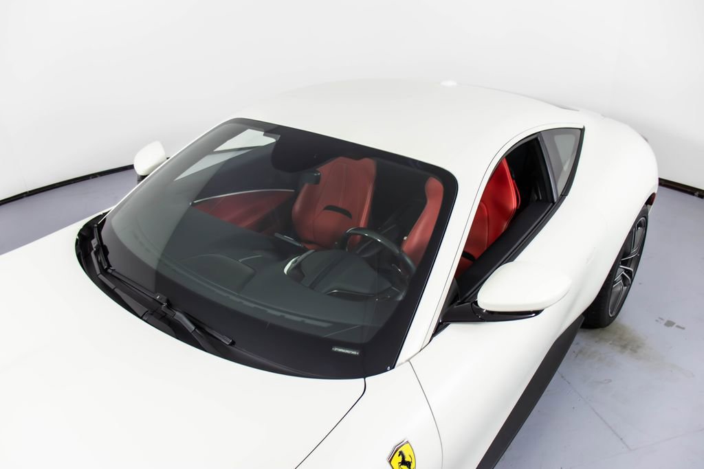 Certified 2022 Ferrari Roma image 31