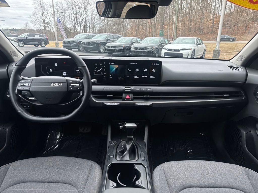 Used 2025 Kia K4 EX image 15