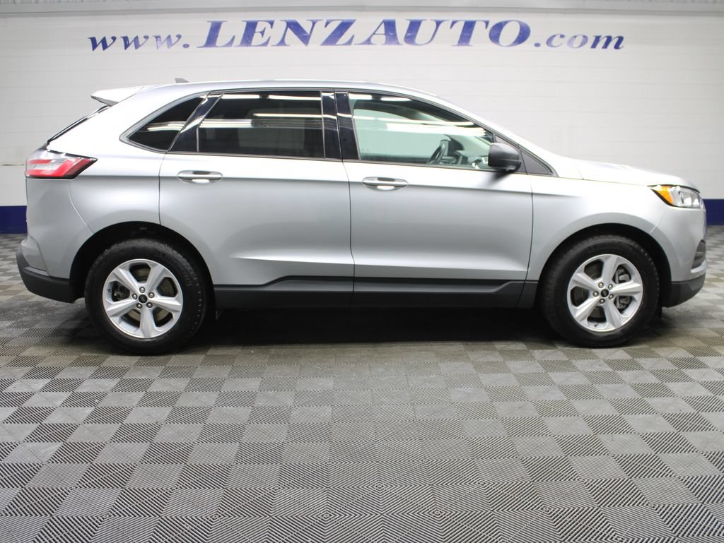 Used 2024 Ford Edge SE AWD/4WD image 2