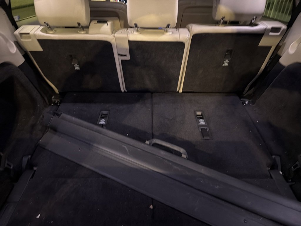 Used 2018 Land Rover Discovery HSE image 8