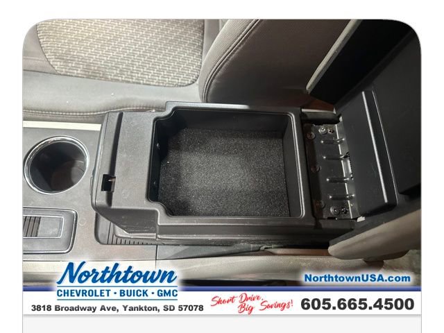 Used 2012 Chevrolet Traverse LT image 24