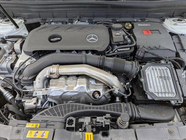 New 2025 Mercedes-Benz GLB 250 image 16